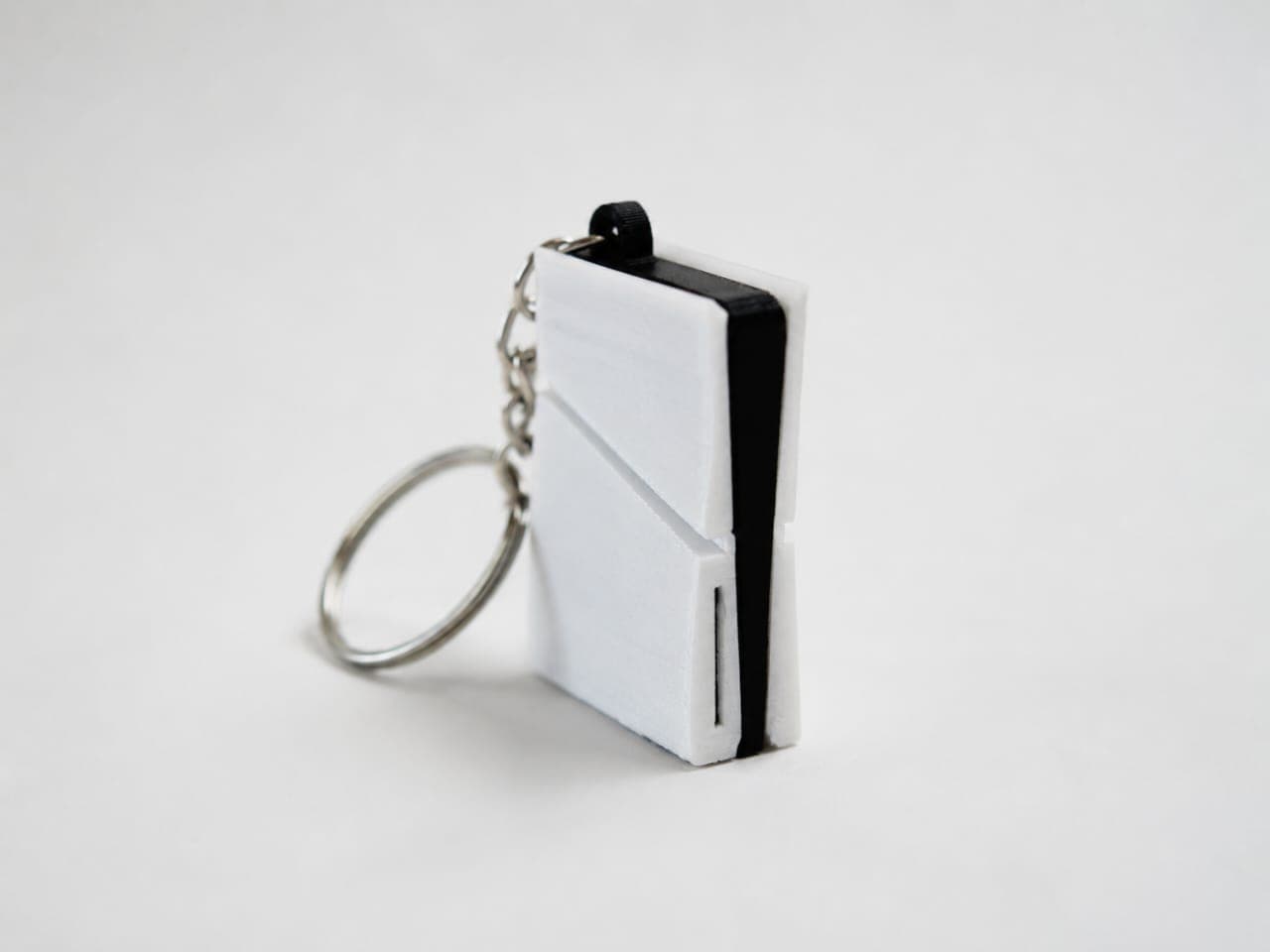 PS5 keychain - 1
